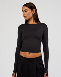 Woman wearing All Day Long Sleeve Tee - Black | Model:Ruby | Size:S